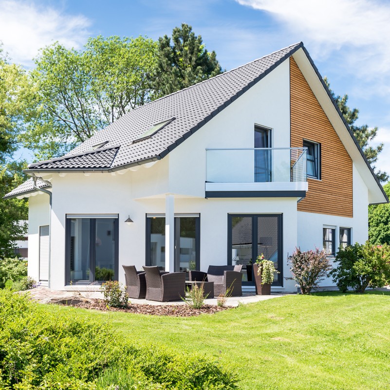 Einfamilienhaus, Wohnhaus mit Garten